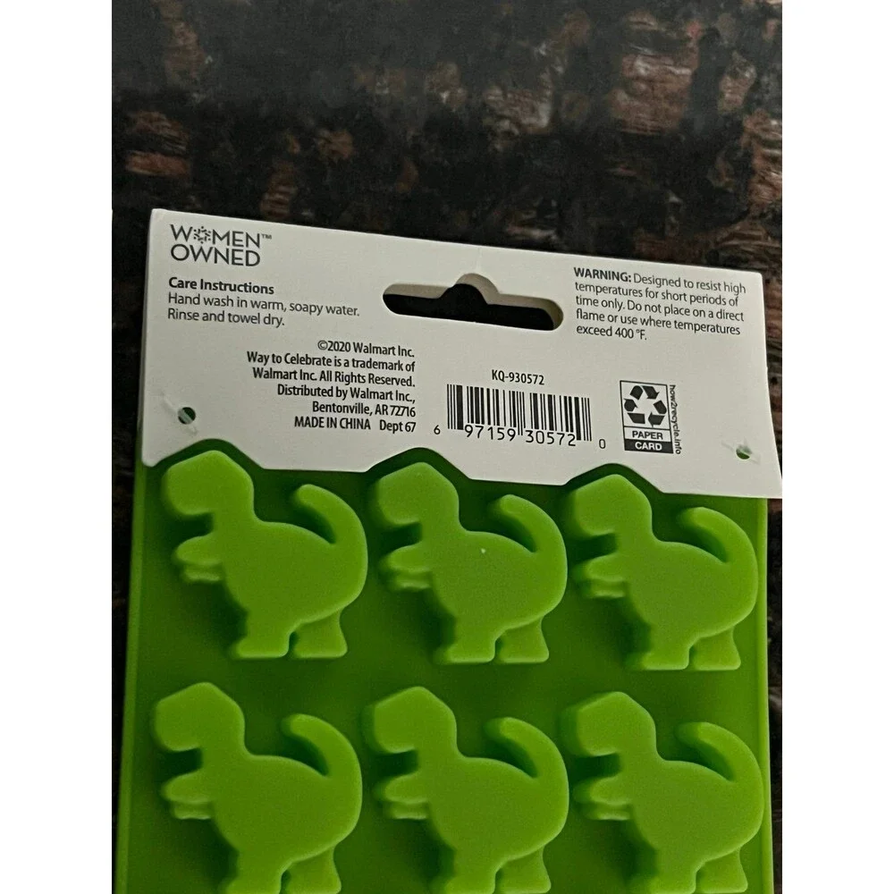 Silicone molds mini dinosaurs new